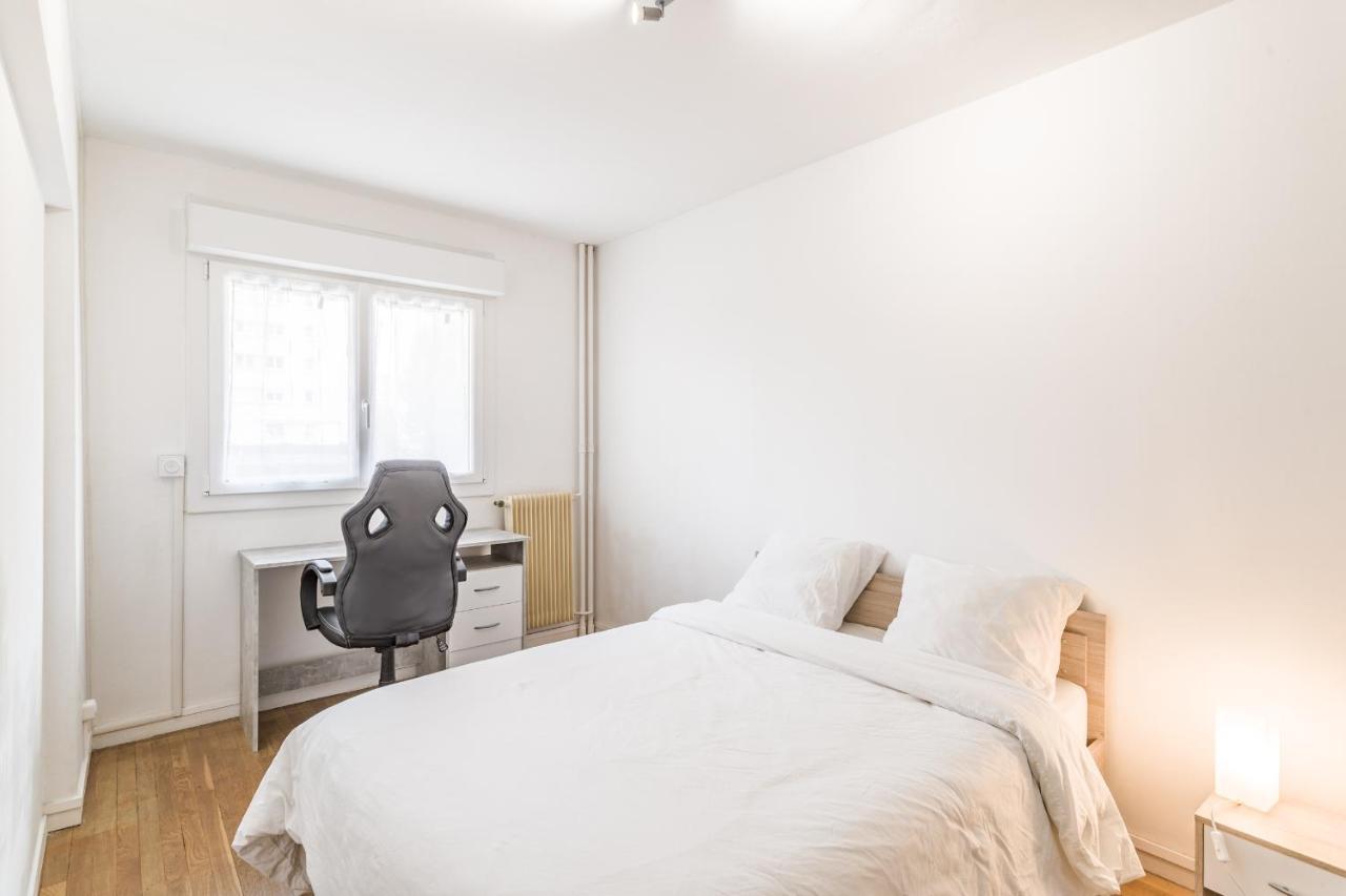 Spacieux Appartement - 6 Personnes - Parking Gratuit Saint-André-les-Vergers Dış mekan fotoğraf