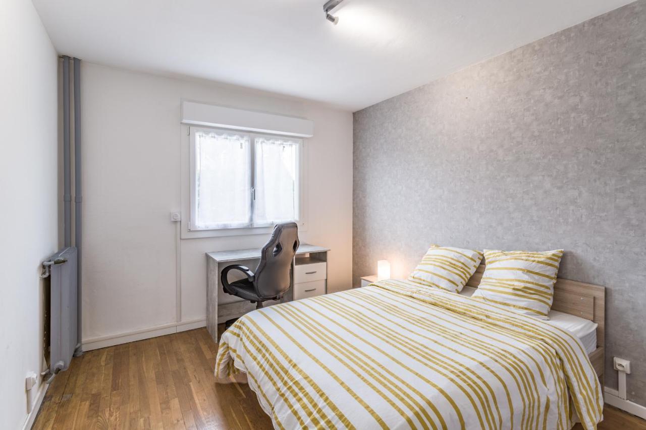Spacieux Appartement - 6 Personnes - Parking Gratuit Saint-André-les-Vergers Dış mekan fotoğraf