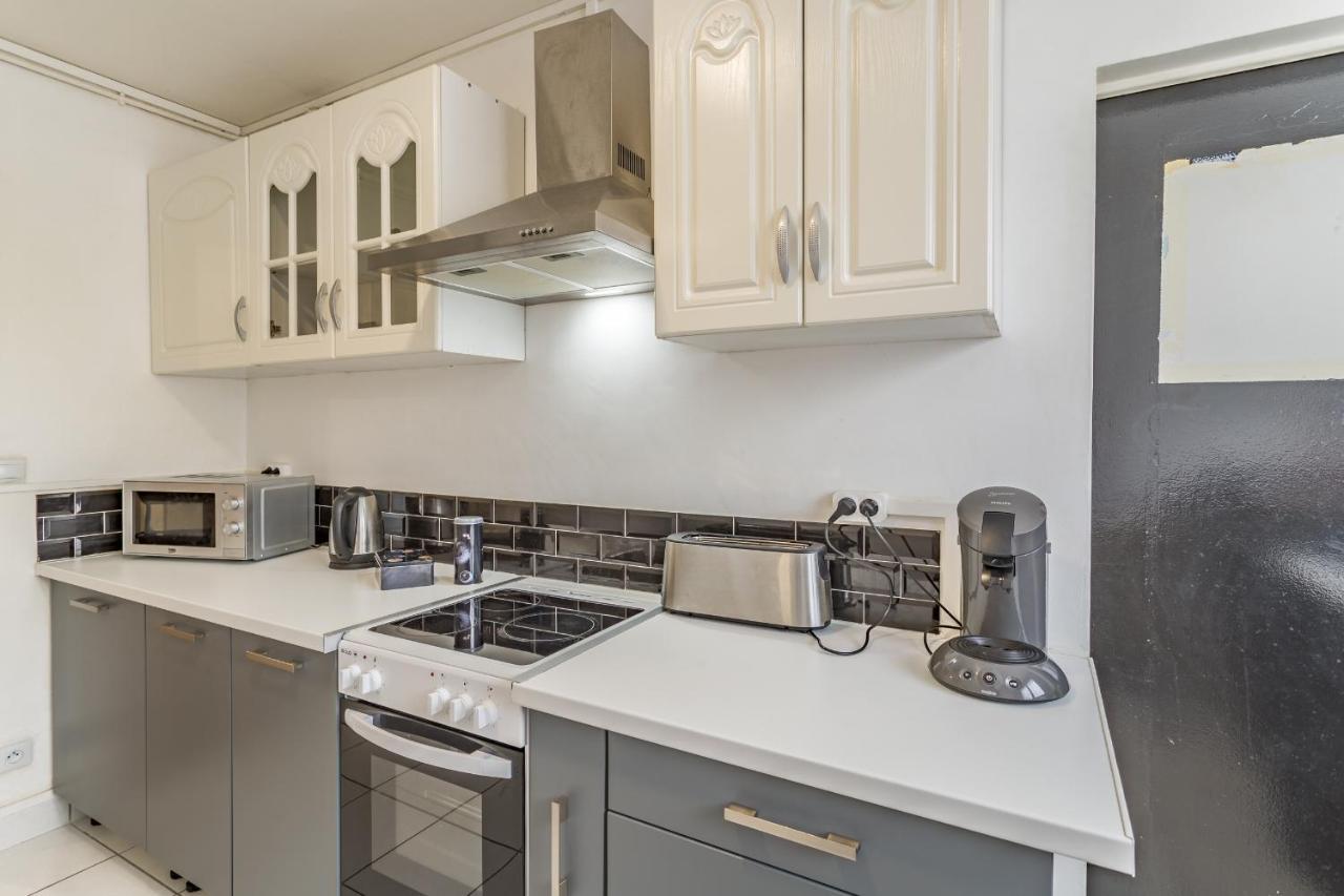 Spacieux Appartement - 6 Personnes - Parking Gratuit Saint-André-les-Vergers Dış mekan fotoğraf